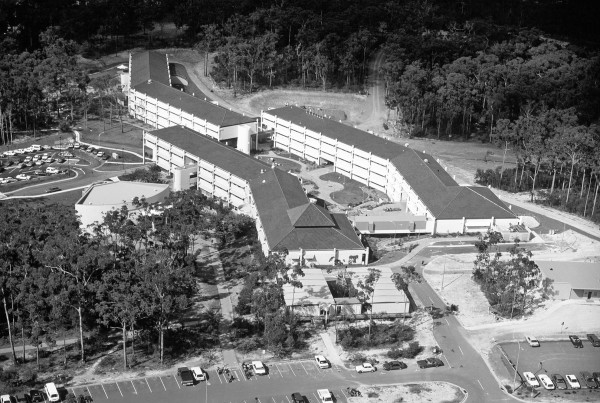 Aerial view of the Gold Coast College of Advanced Education campus in 1989, now Griffith University's Gold Coast campus.